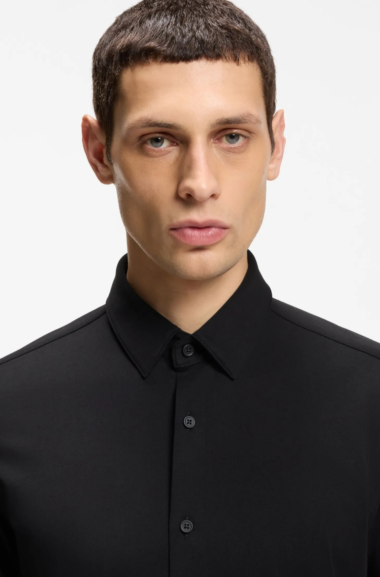 Slim-Fit Hemd aus Baumwoll-Mix mit Performance-Stretch