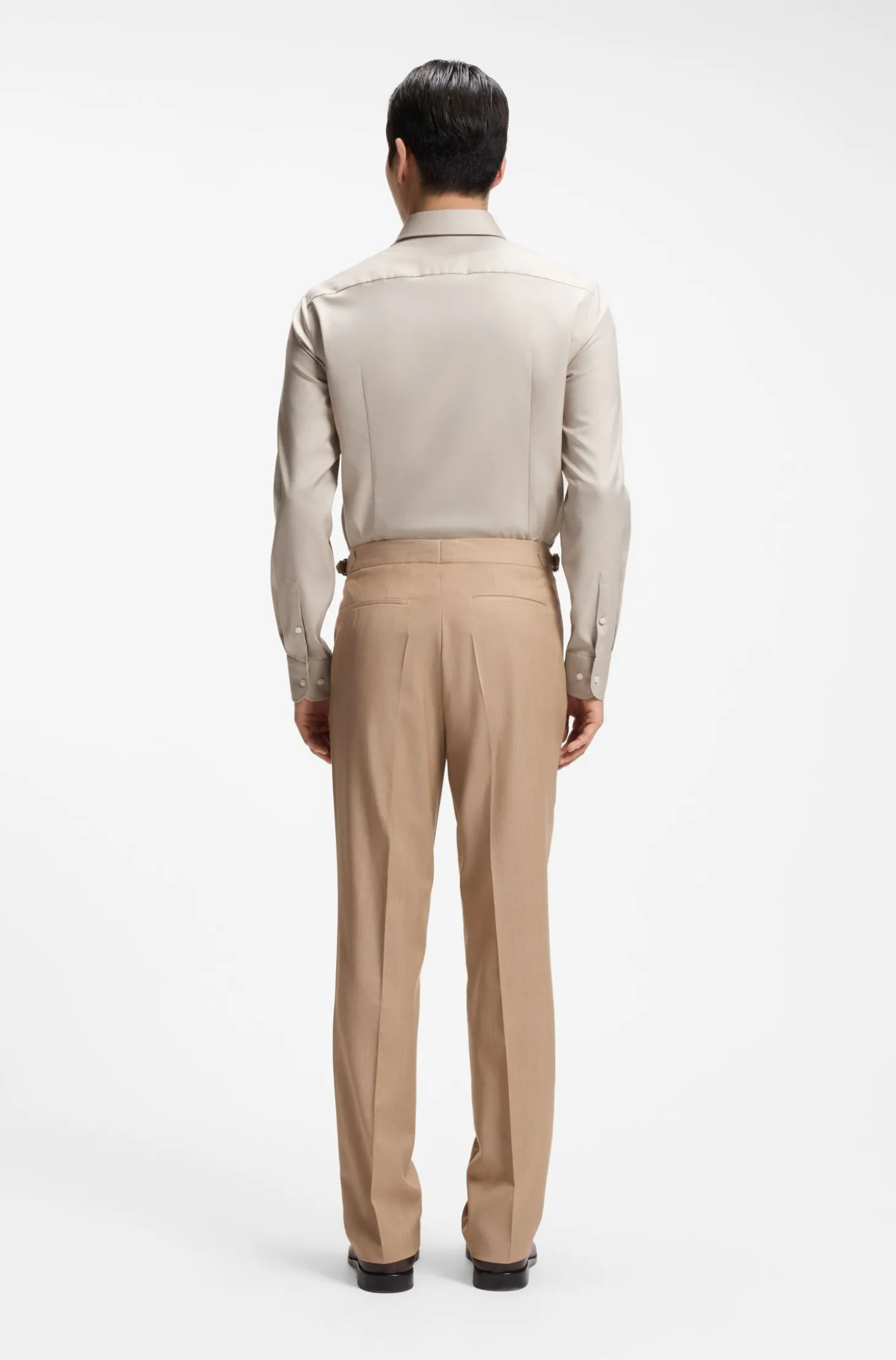 Slim-Fit Hemd aus bügelleichtem Baumwoll-Twill