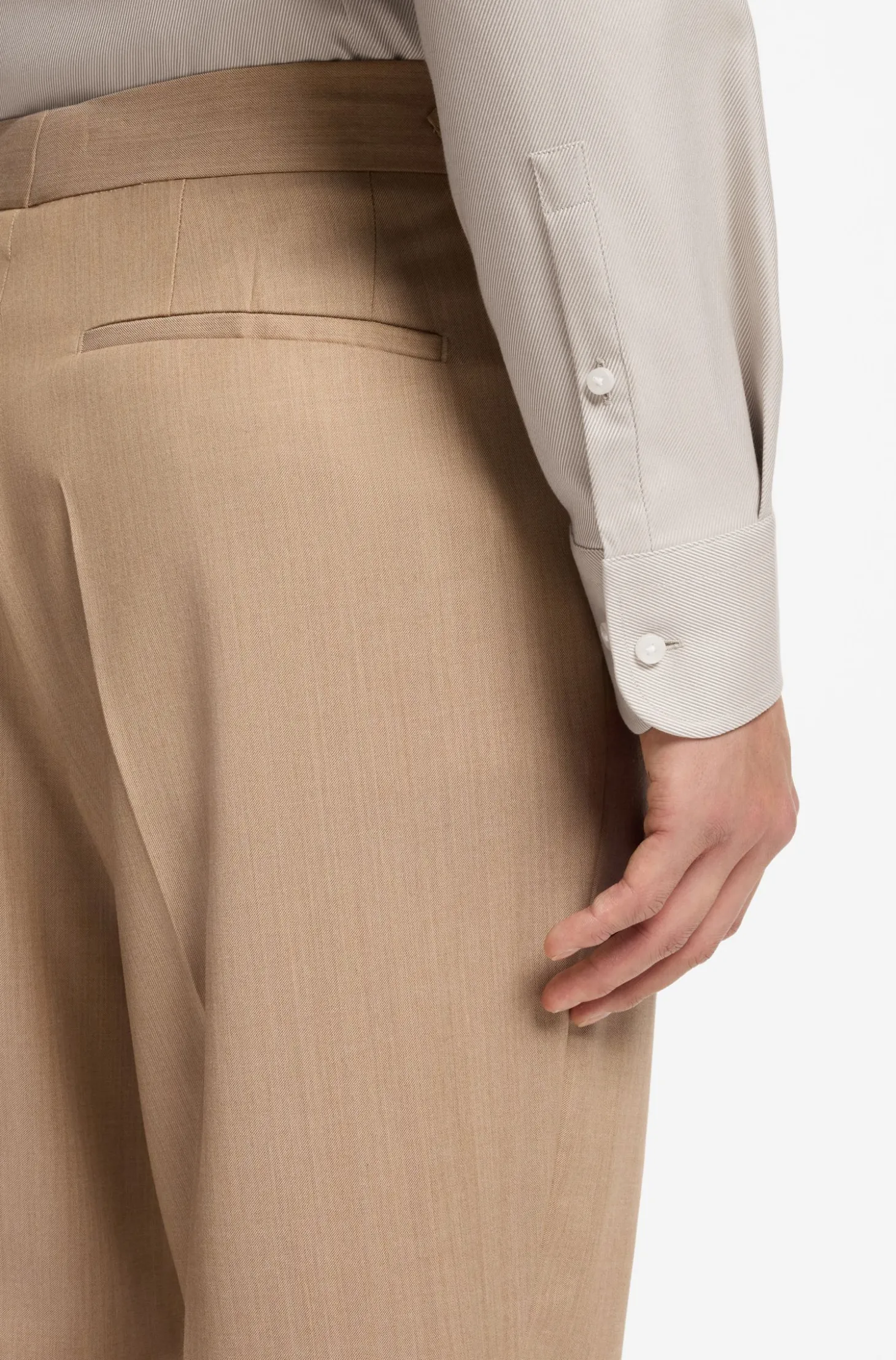 Slim-Fit Hemd aus bügelleichtem Baumwoll-Twill