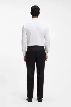 Slim-Fit Hemd aus bügelleichtem Baumwoll-Twill