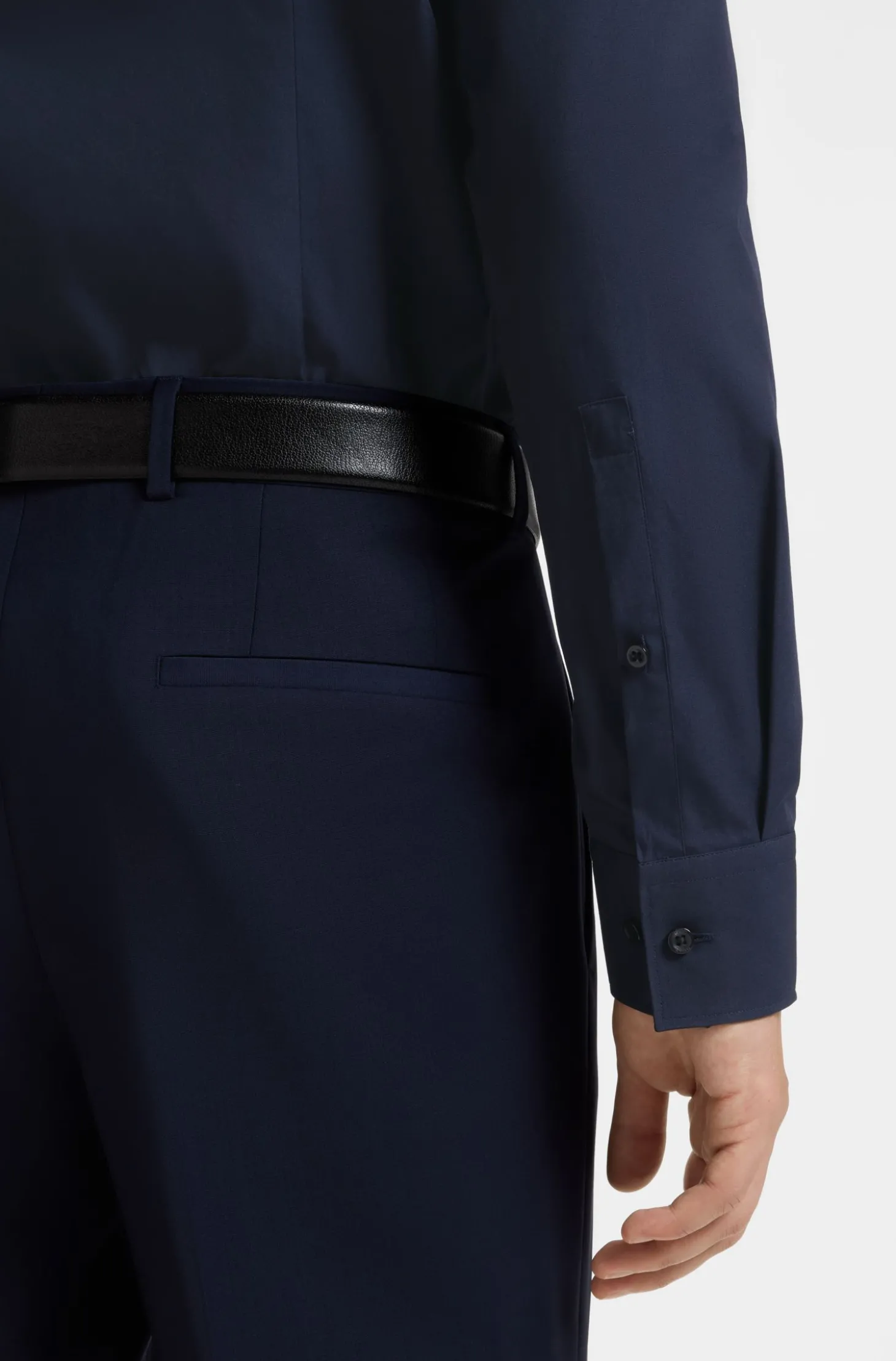 Slim-Fit Hemd aus bügelleichter Baumwoll-Popeline