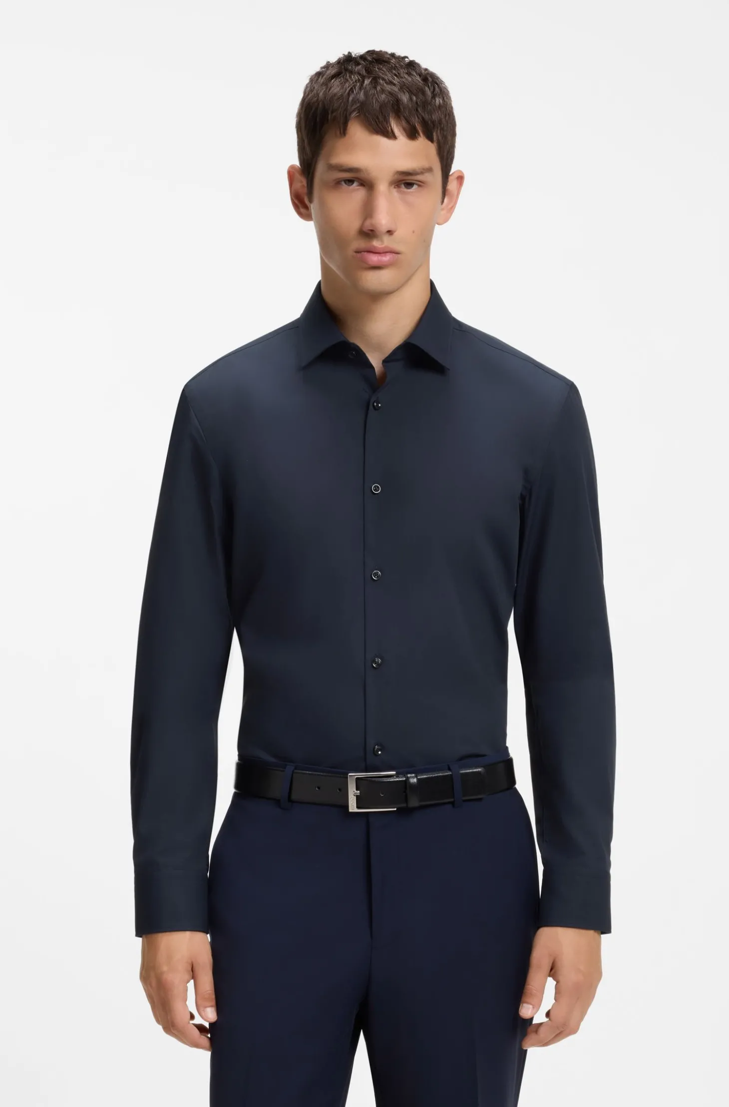 Slim-Fit Hemd aus bügelleichter Baumwoll-Popeline