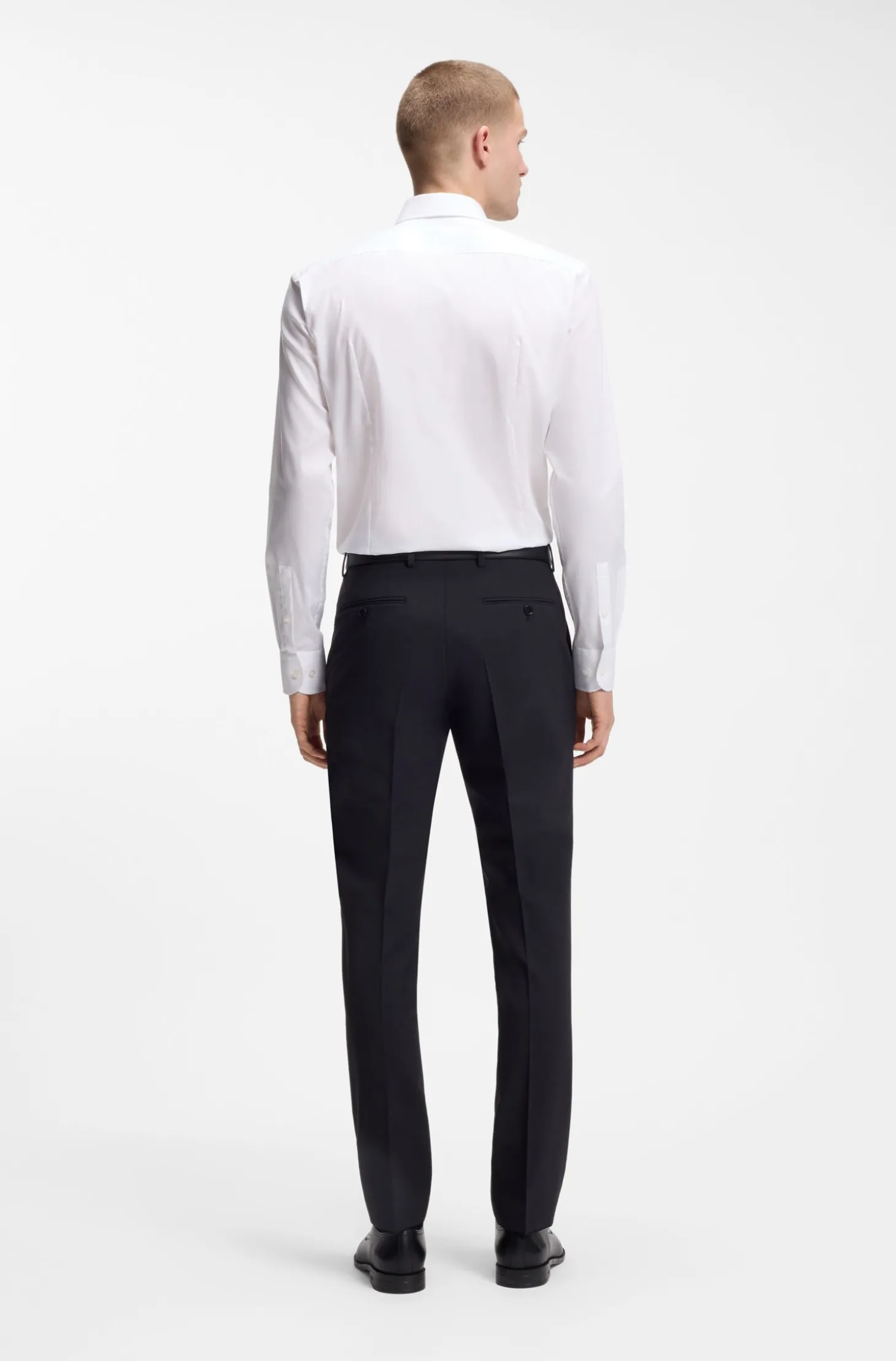 Slim-Fit Hemd aus bügelleichter Baumwoll-Popeline