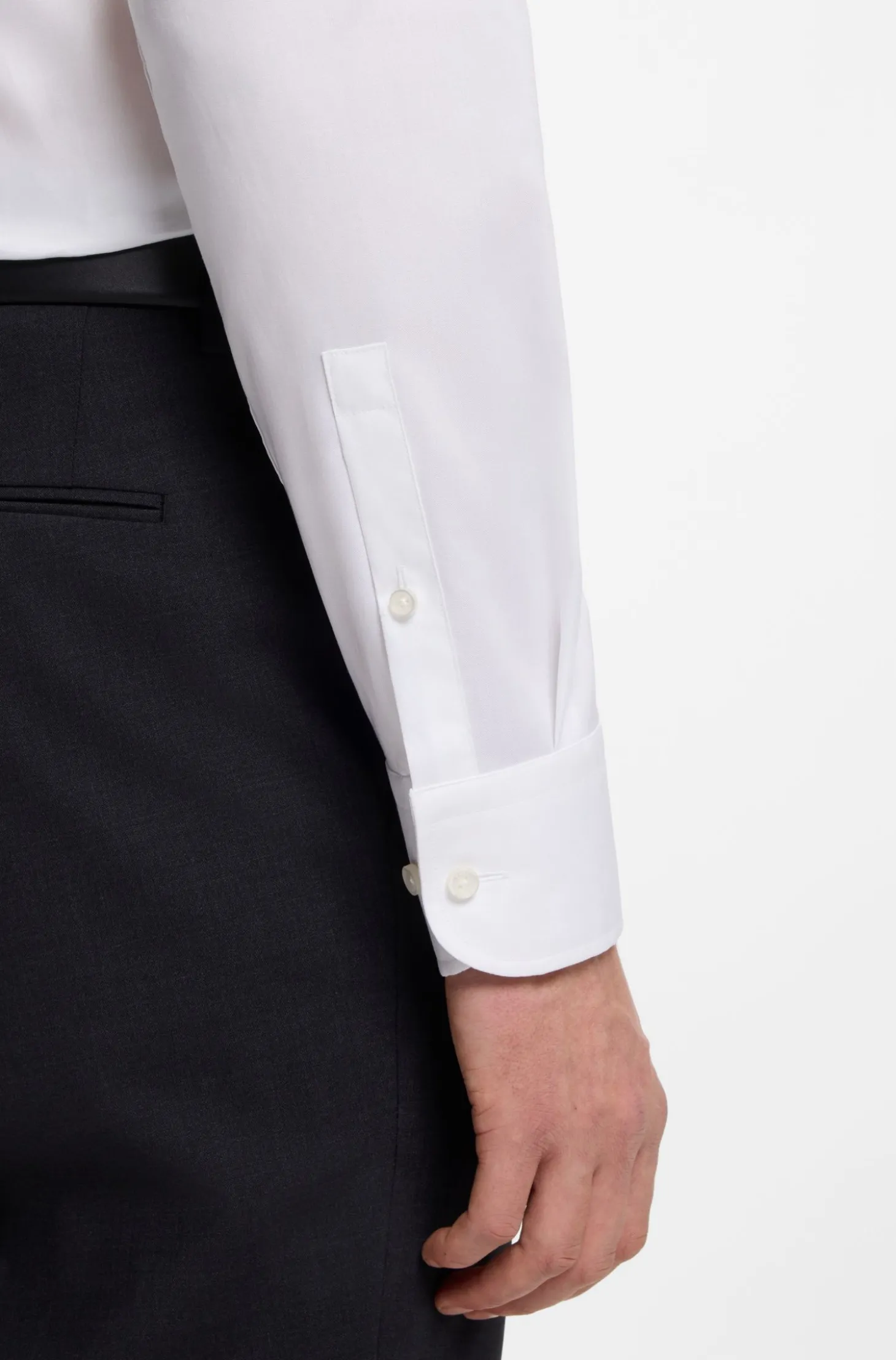 Slim-Fit Hemd aus bügelleichter Baumwoll-Popeline