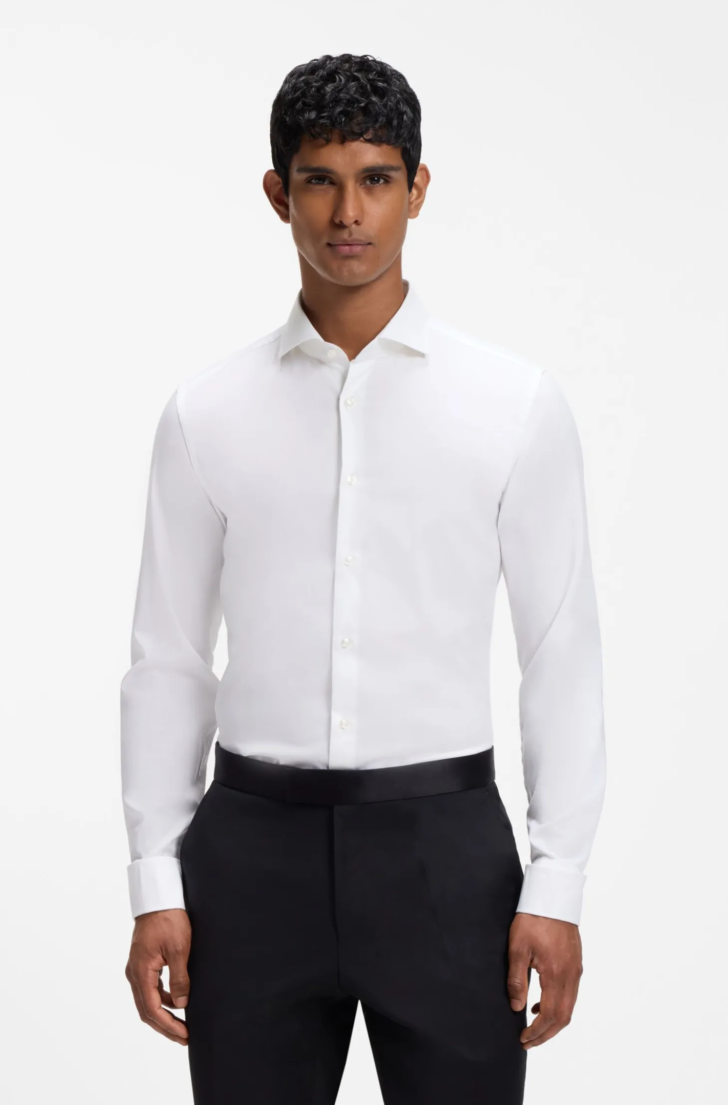 Slim-Fit Hemd aus elastischem Baumwoll-Twill