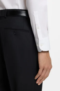 Slim-Fit Hemd aus elastischer Baumwoll-Popeline mit bügelleichtem Finish