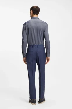 Slim-Fit Hemd aus strukturiertem Performance-Stretch-Gewebe