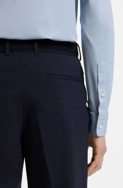 Slim-Fit Hemd aus strukturiertem Performance-Stretch-Gewebe