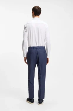 Slim-Fit Hemd aus strukturiertem Performance-Stretch-Gewebe