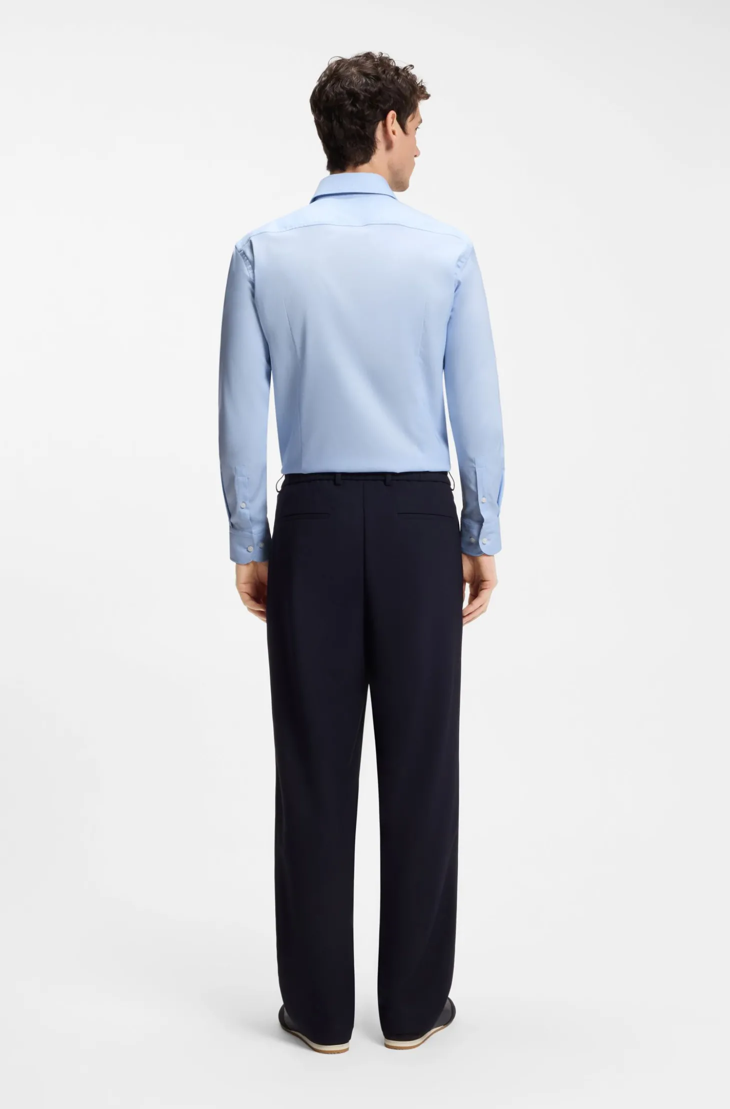 Slim-Fit Hemd aus thermoregulierendem, strukturiertem Baumwoll-Mix