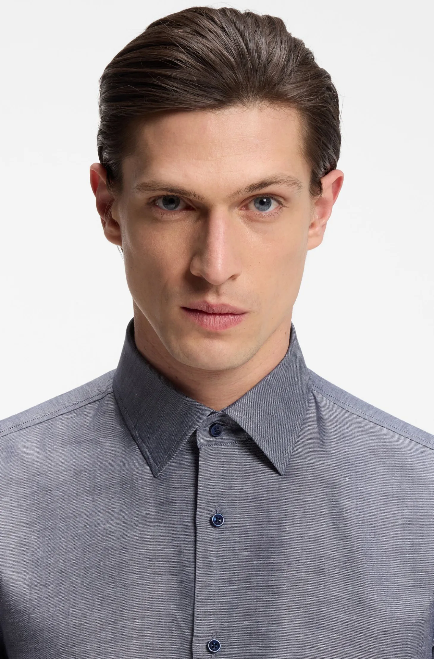 Slim-Fit Hemd aus Twill aus einem Leinen-Mix
