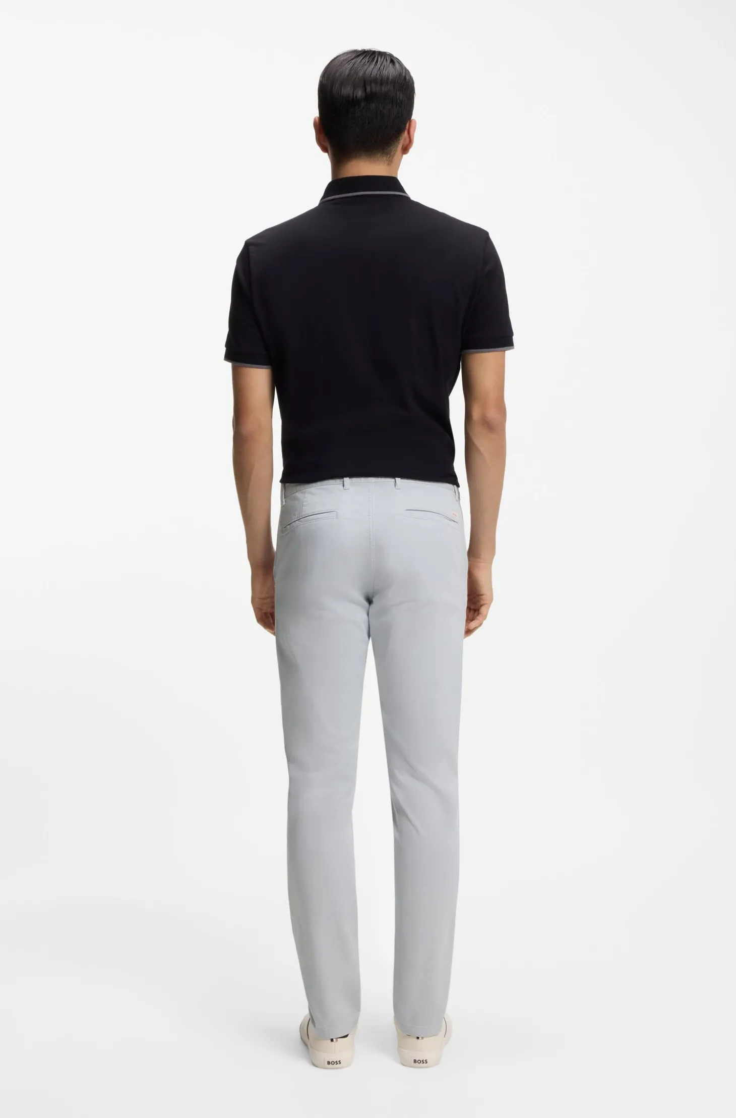 Slim-Fit Hose aus überfärbtem elastischem Satin