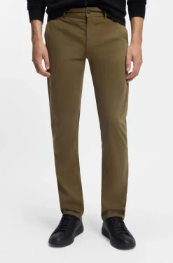 Slim-Fit Hose aus überfärbtem elastischem Satin
