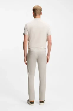 Slim-Fit Hose aus überfärbtem elastischem Satin