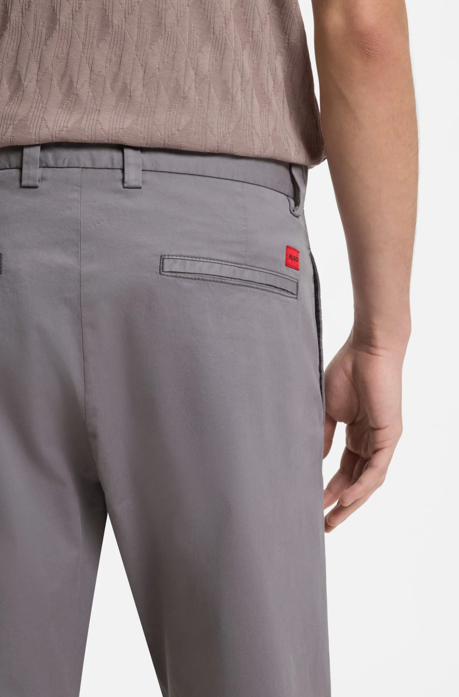 Slim-Fit Hose aus elastischer Baumwoll-Gabardine
