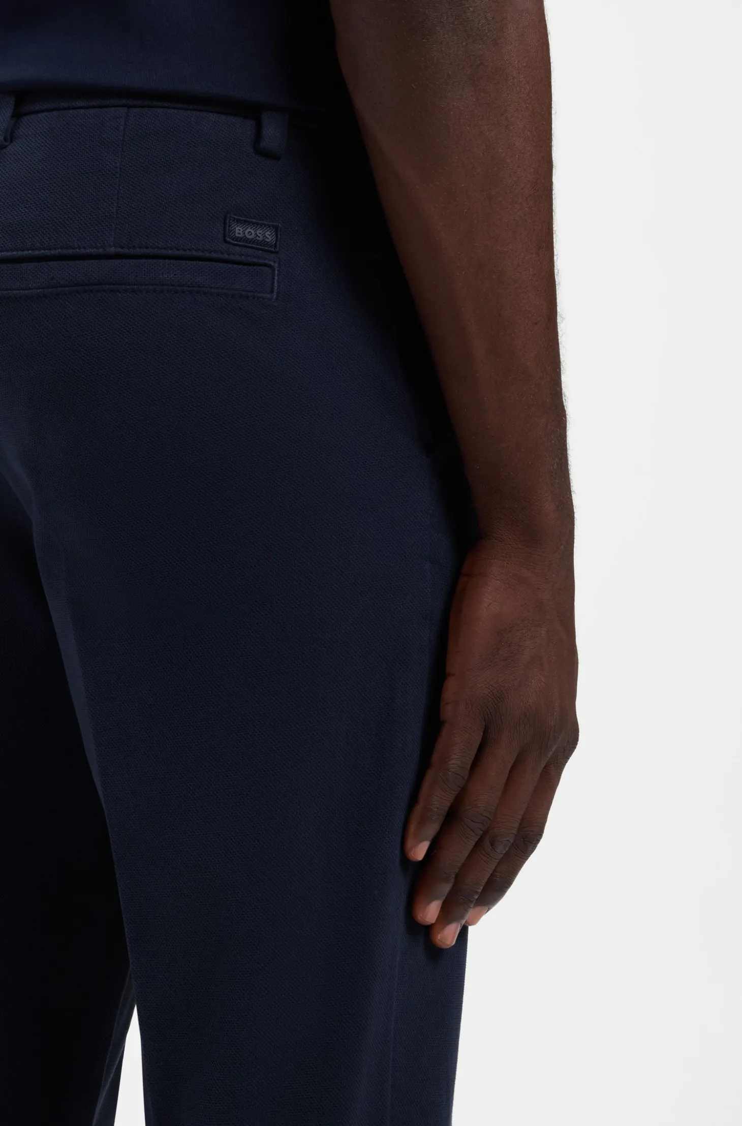 Slim-Fit Hose aus strukturierter Stretch-Baumwolle
