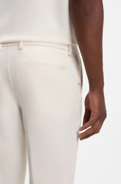 Slim-Fit Hose aus Vier-Wege-Stretch-Gewebe