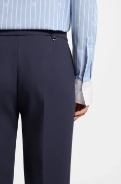 Slim-Fit Hose mit geradem Beinverlauf