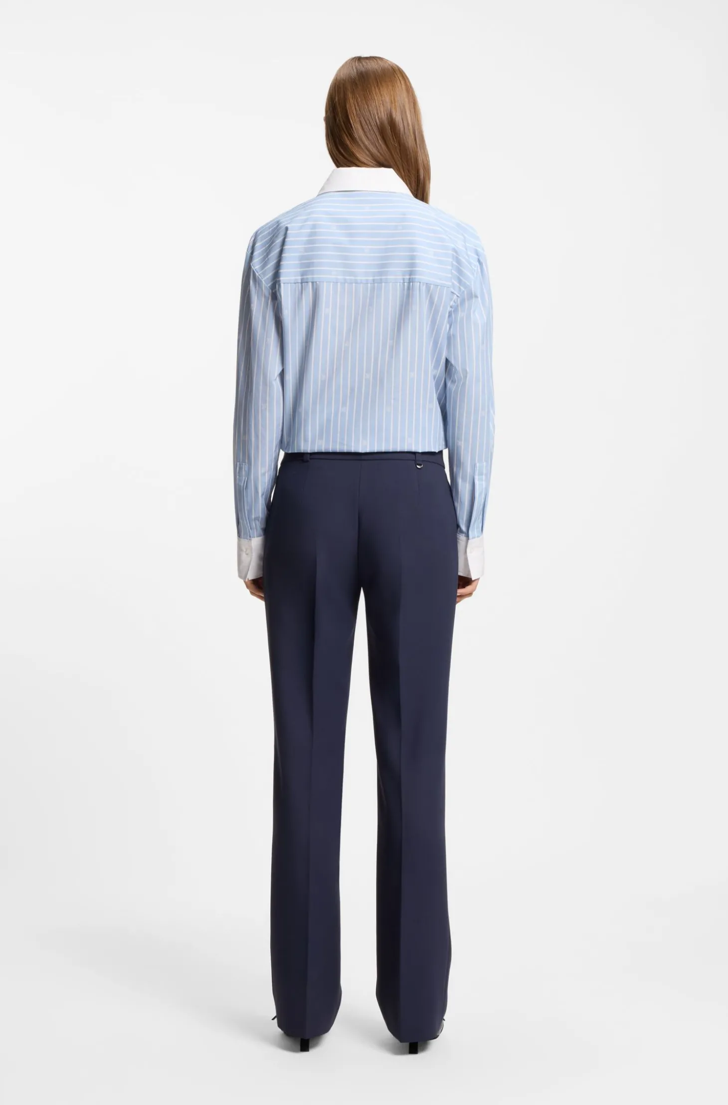 Slim-Fit Hose mit geradem Beinverlauf