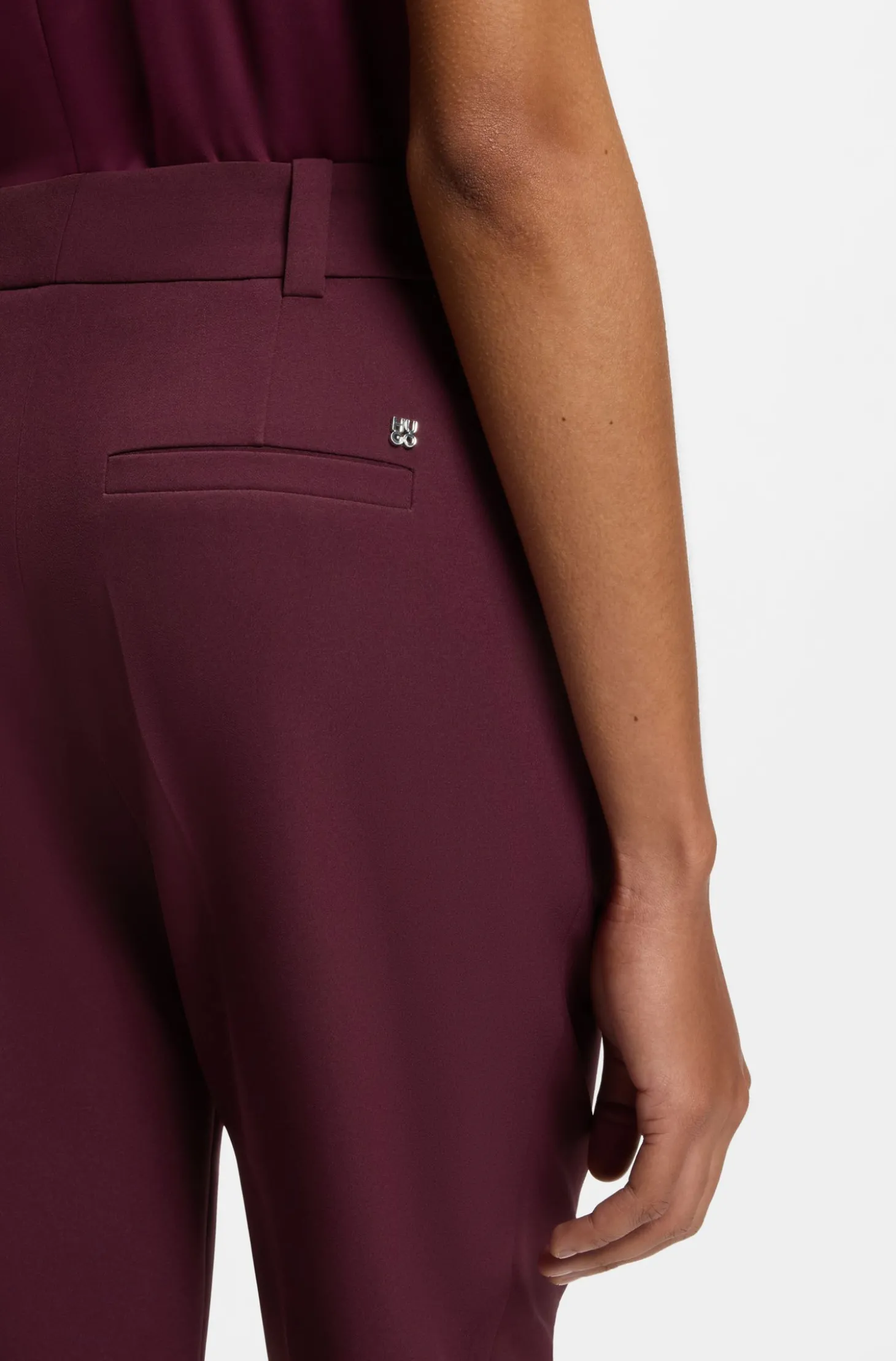 Slim-Fit Hose mit Reißverschluss am Saum