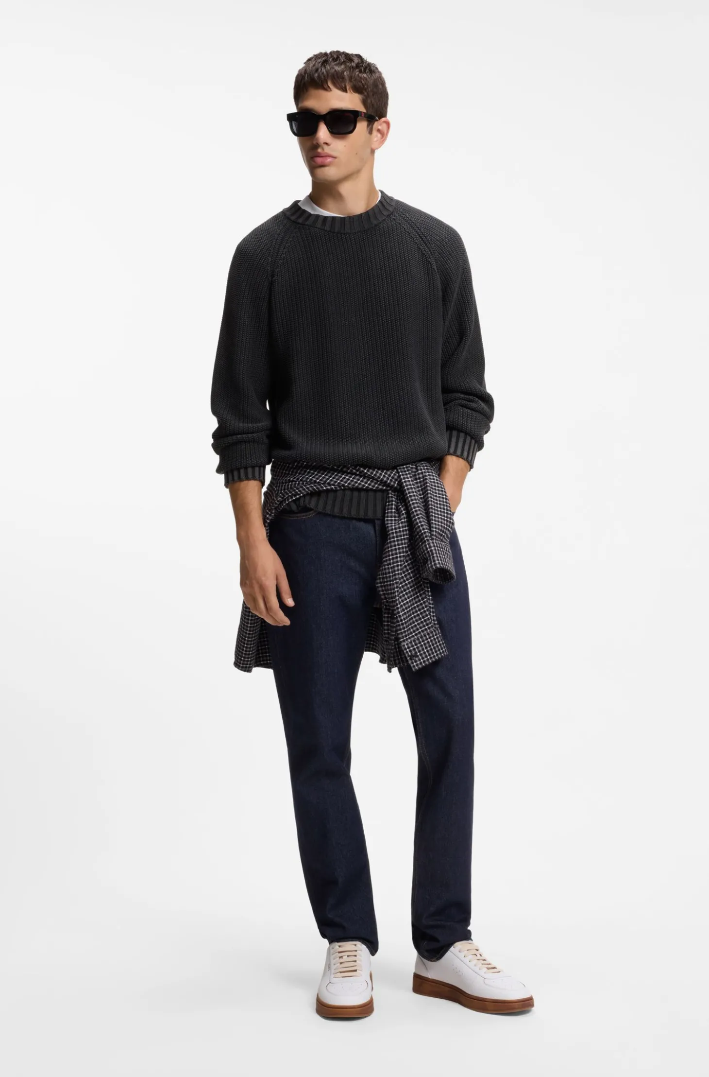 Slim-Fit Jeans aus dunkelblauem Stretch-Denim