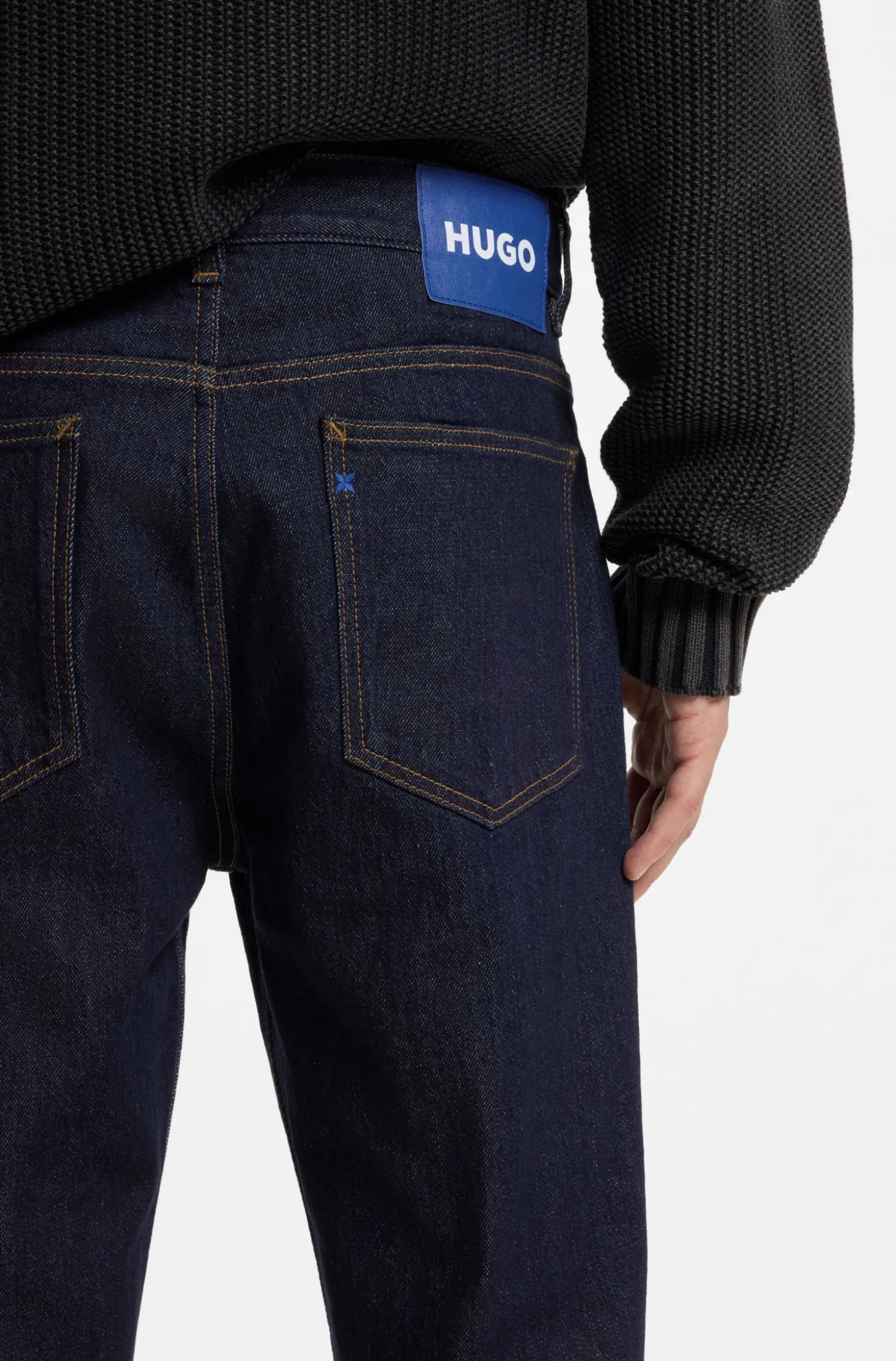 Slim-Fit Jeans aus dunkelblauem Stretch-Denim