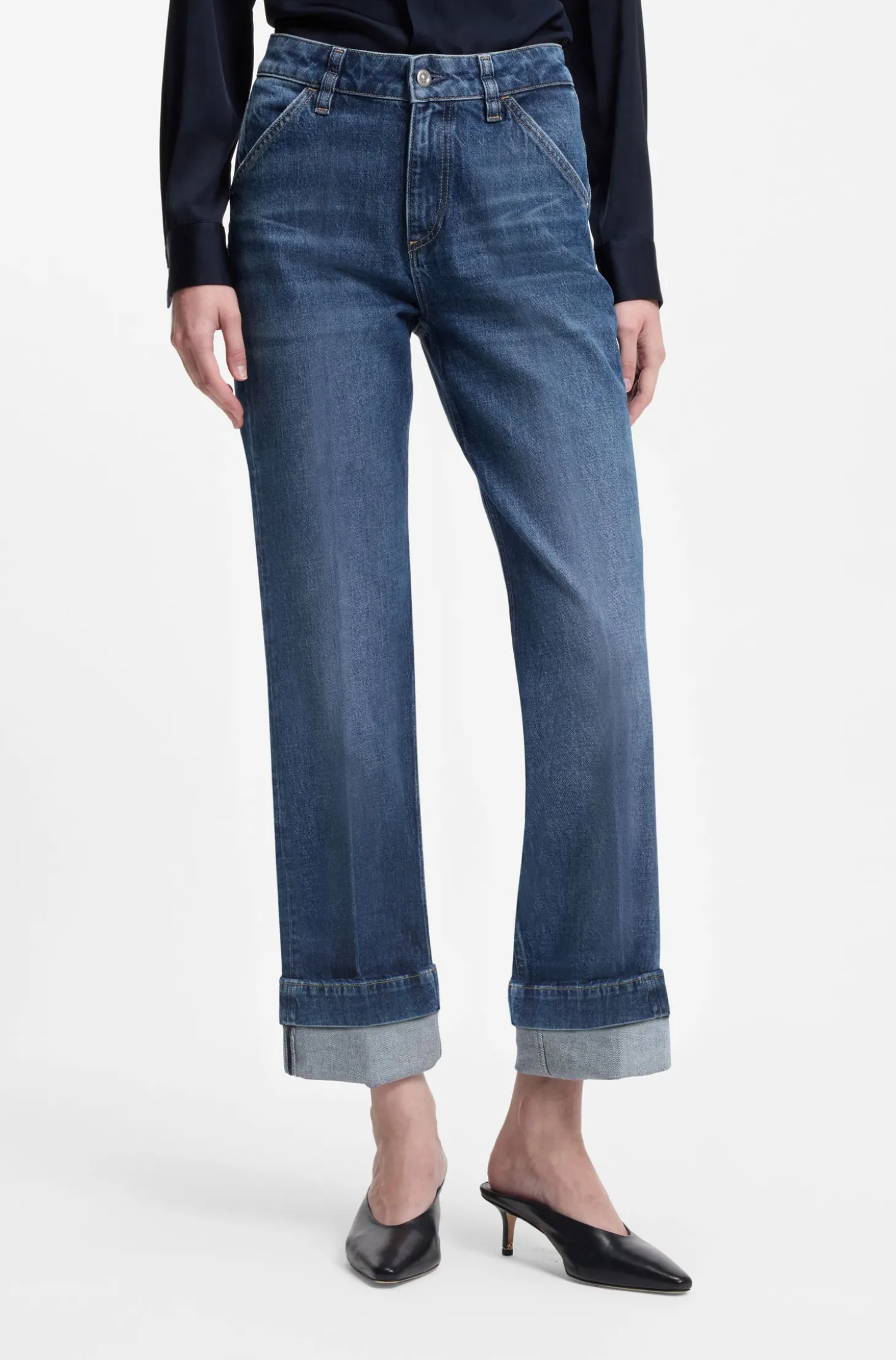 Slim-Fit Jeans aus indigoblauem Stretch-Denim mit umgeschlagenen Hosensäumen