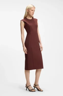 Slim-Fit Kleid mit Flügelärmeln