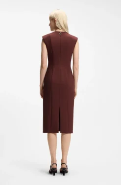 Slim-Fit Kleid mit Flügelärmeln