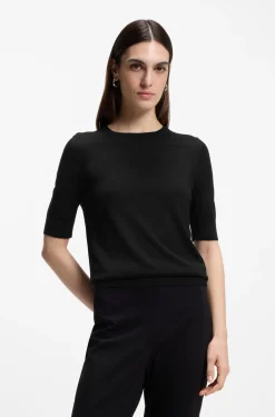 Slim-Fit Kurzarmpullover aus superfeiner Merinowolle
