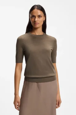 Slim-Fit Kurzarmpullover aus superfeiner Merinowolle