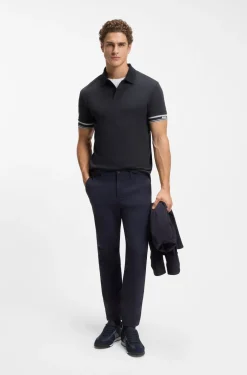 Slim-Fit Poloshirt aus Baumwolle mit gestreiften Ärmelbündchen