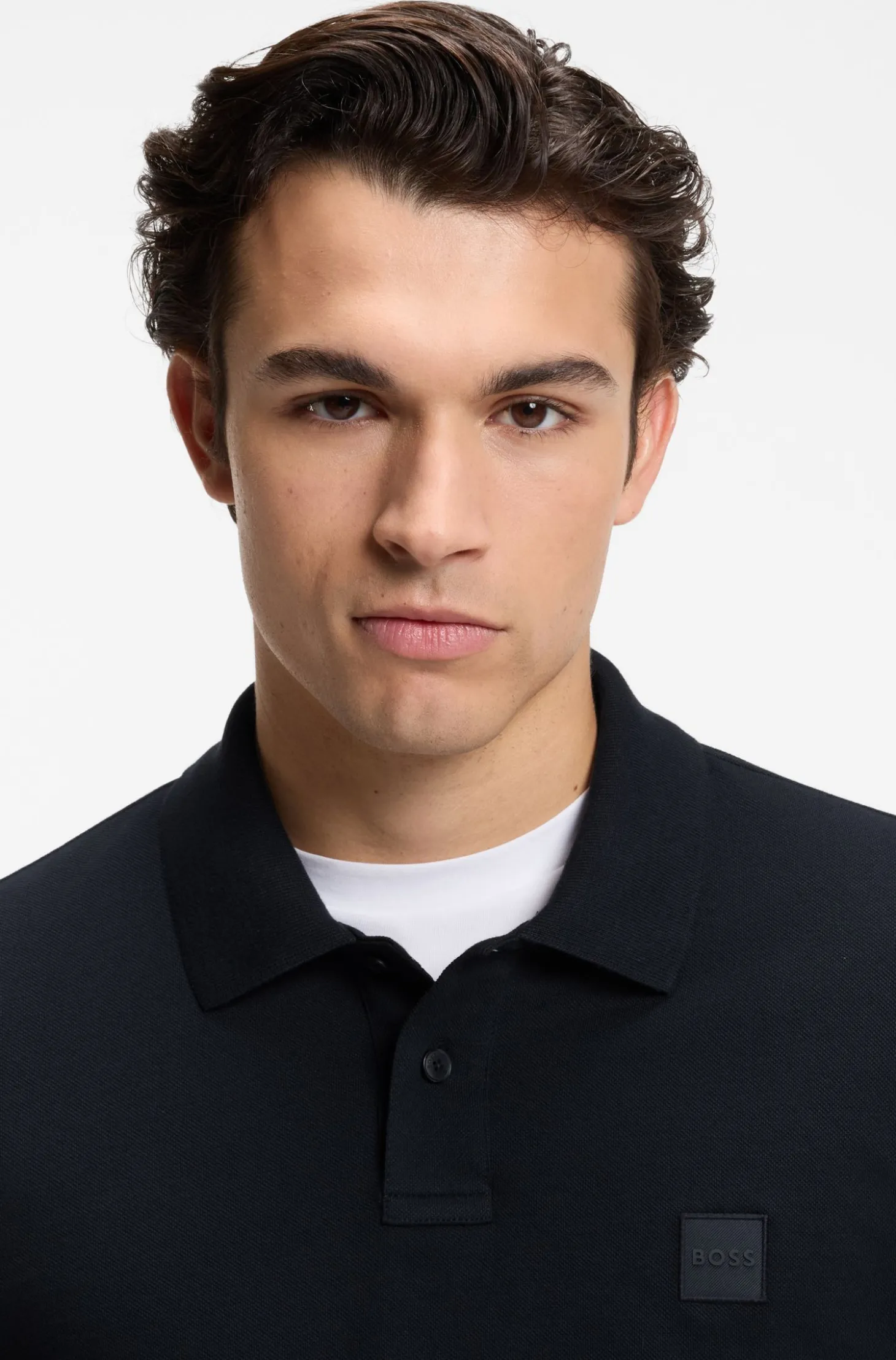 Slim-Fit Poloshirt aus elastischem Baumwoll-Piqué