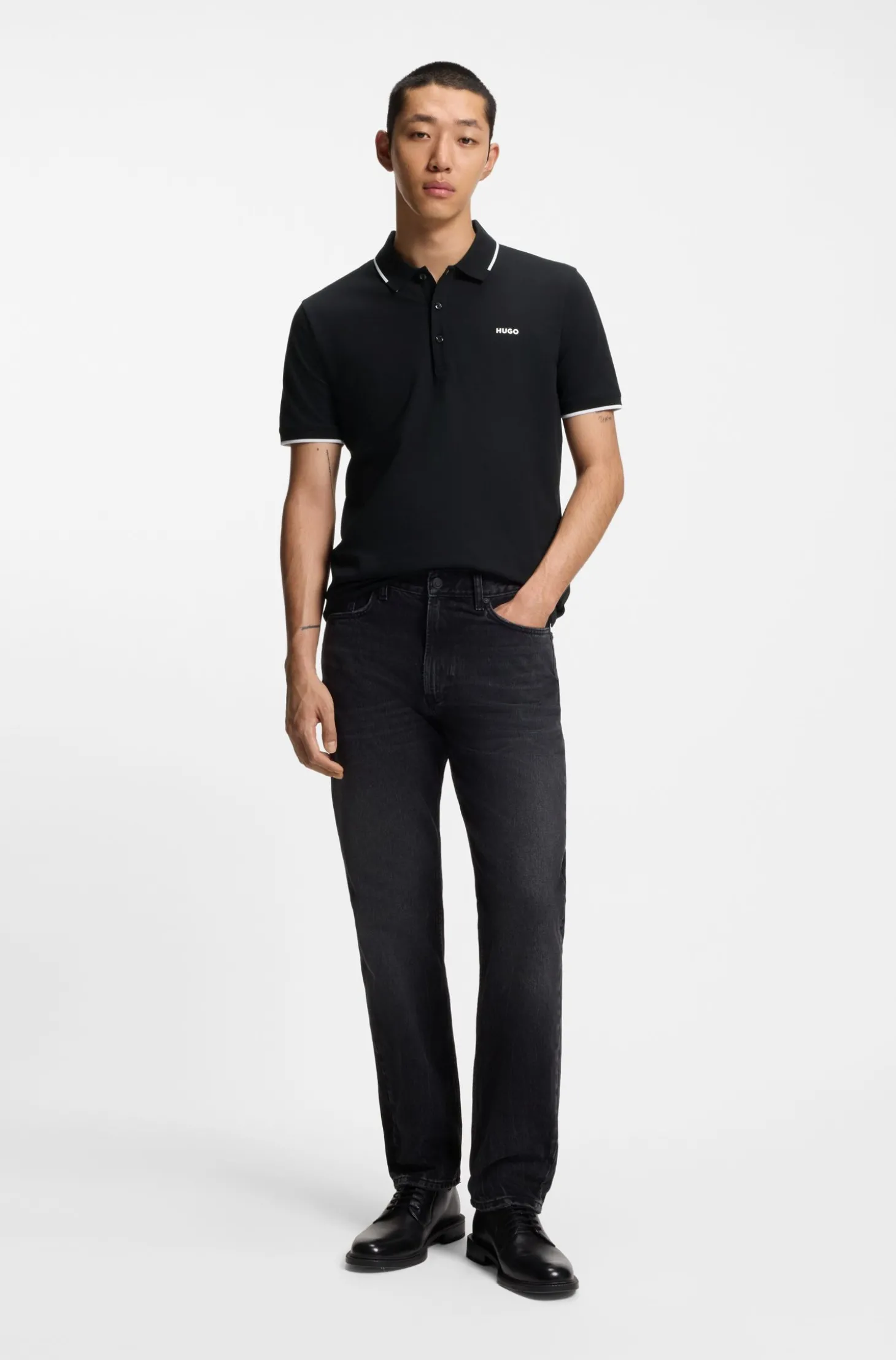 Slim-Fit Poloshirt aus Stretch-Baumwolle mit kontrastfarbenen Details