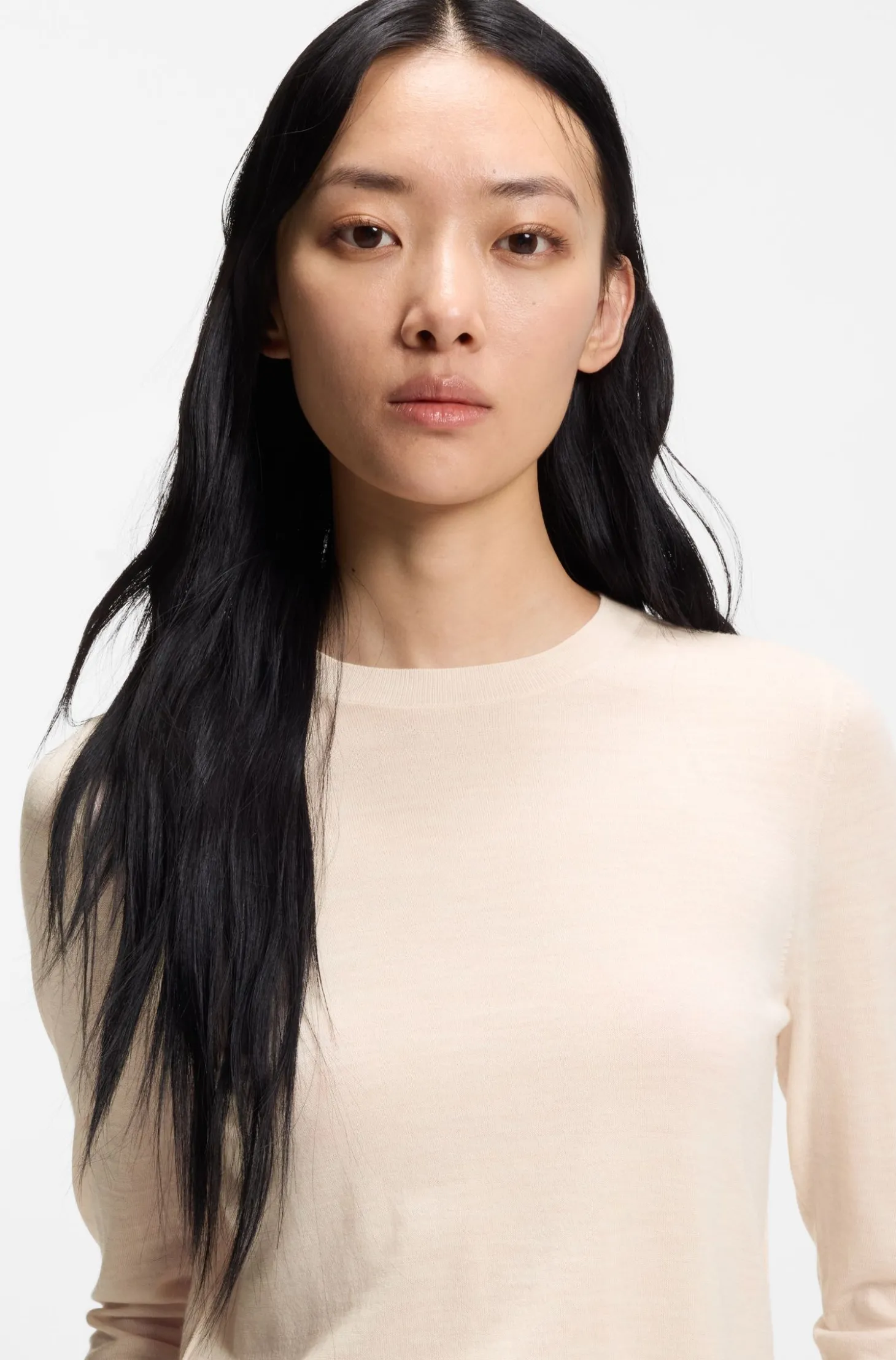 Slim-Fit Pullover aus Merinowolle mit Rundhalsausschnitt