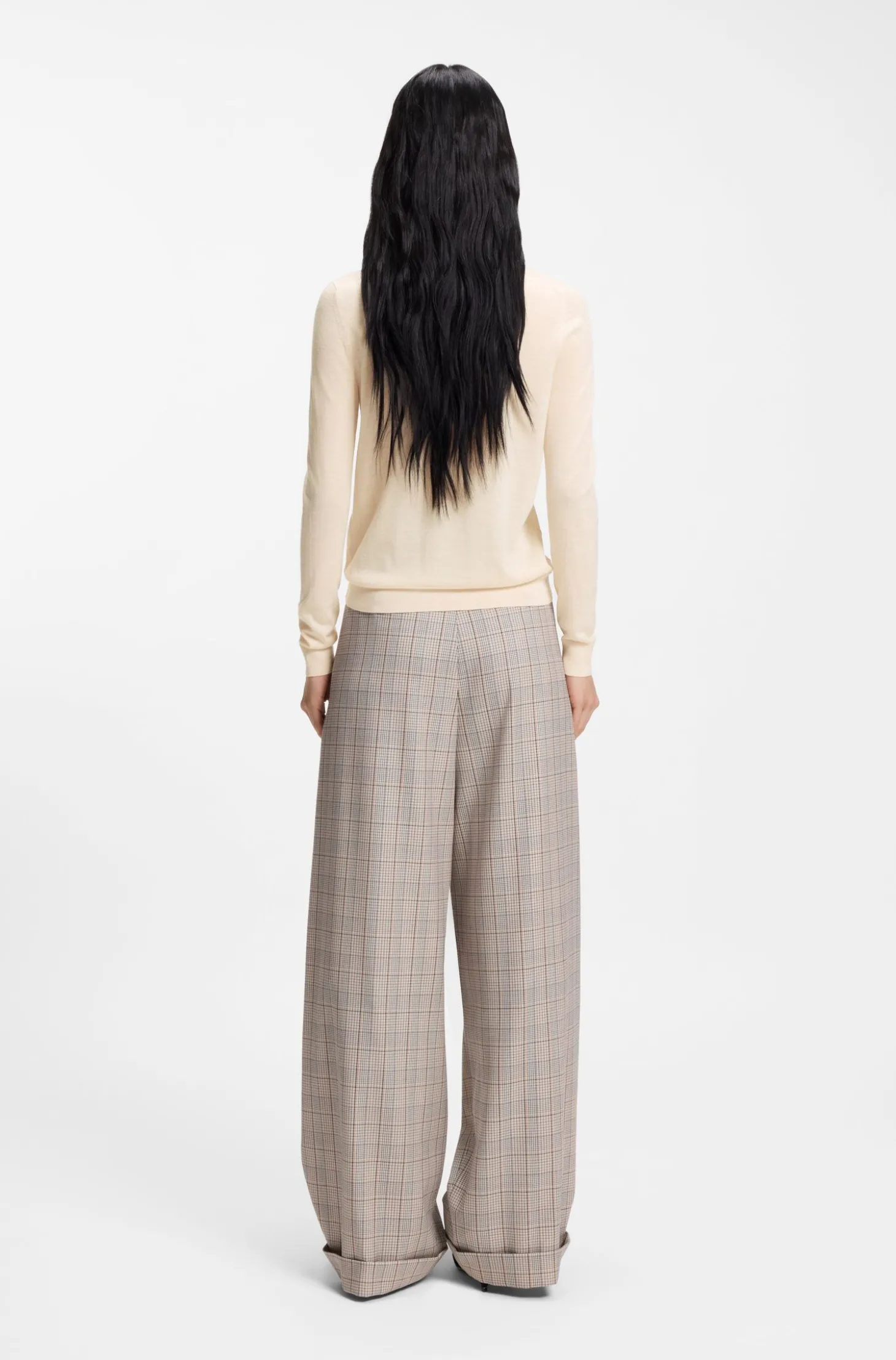 Slim-Fit Pullover aus Merinowolle mit Rundhalsausschnitt