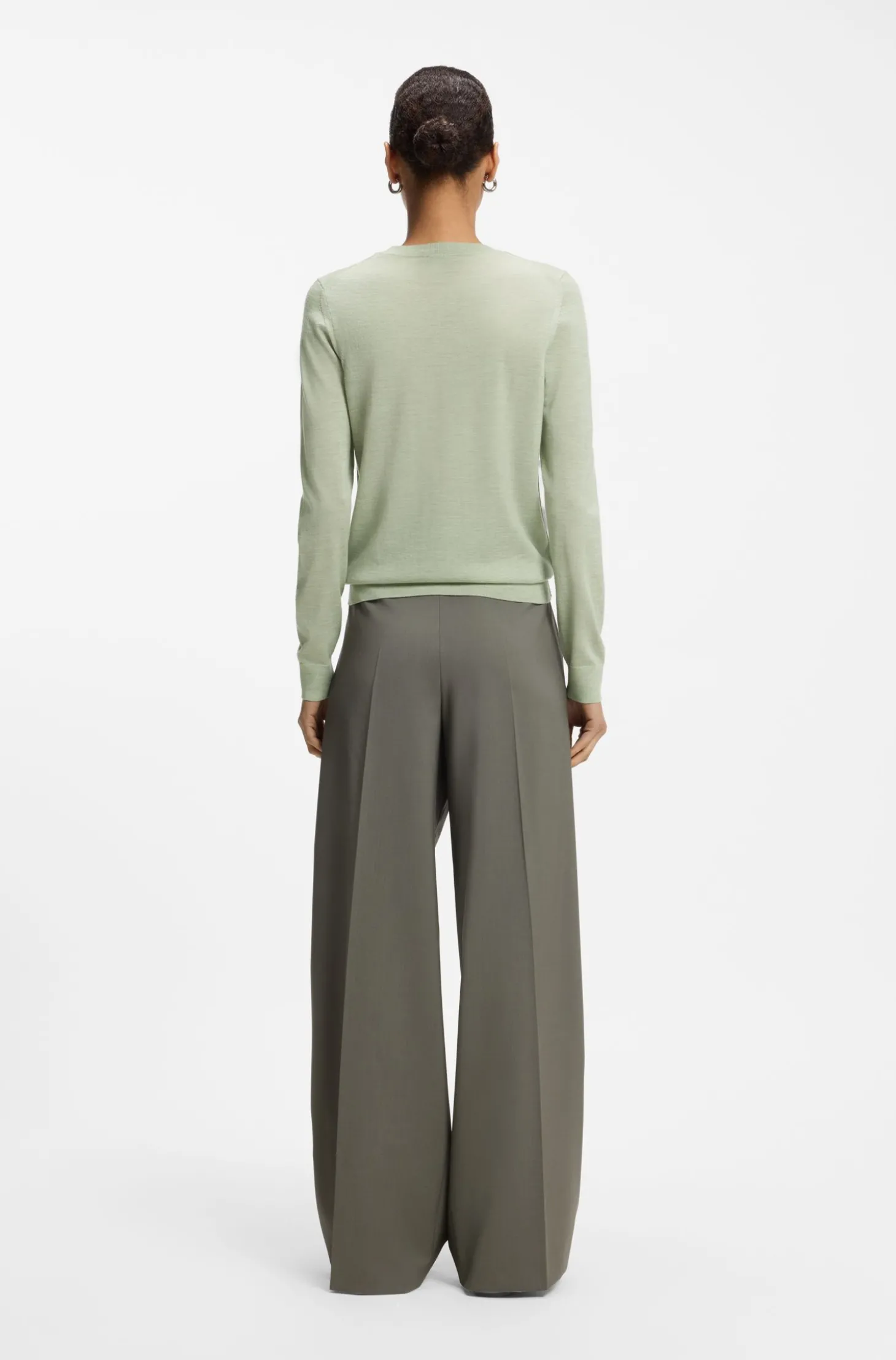 Slim-Fit Pullover aus Merinowolle mit Rundhalsausschnitt