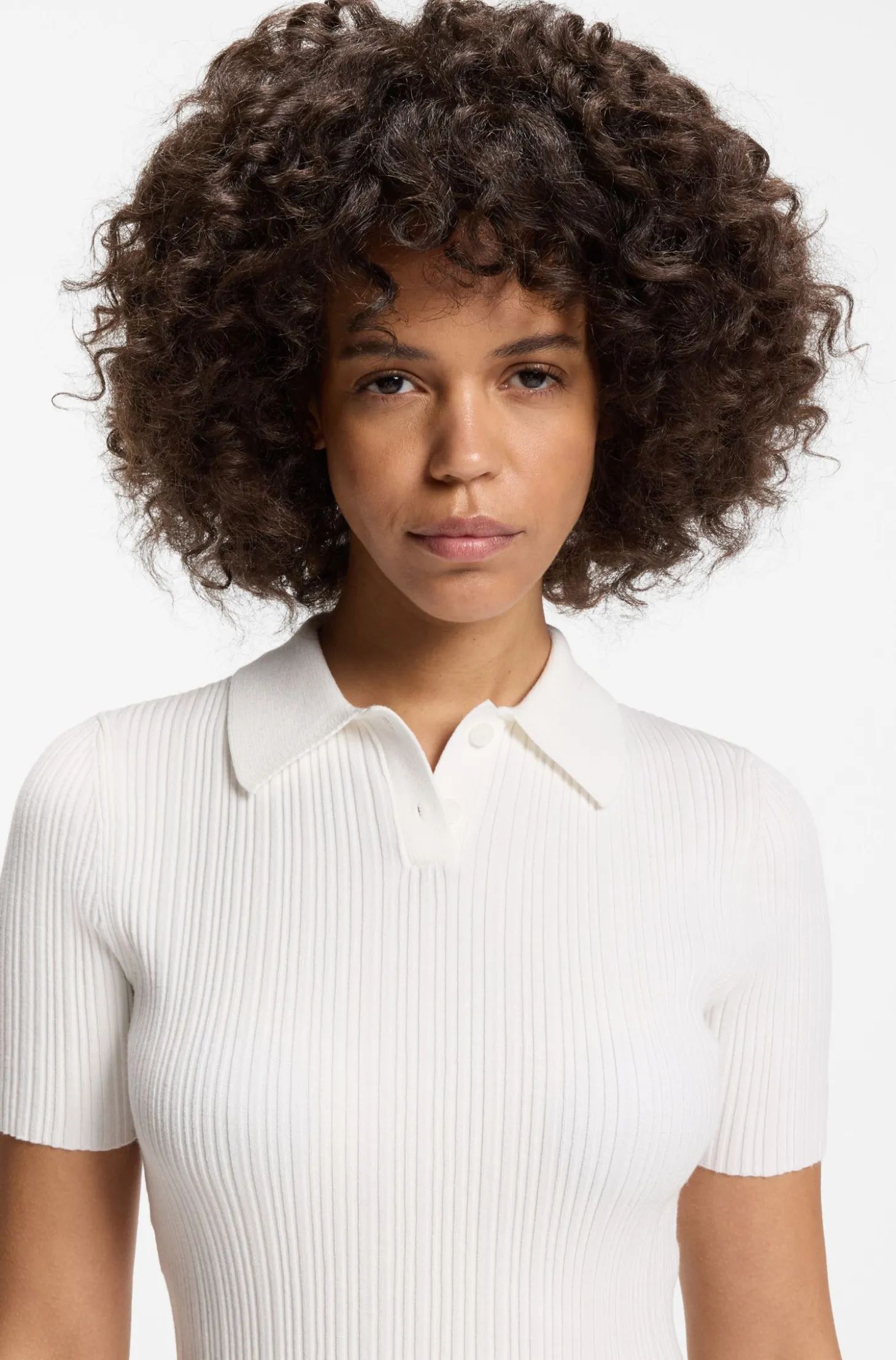 Slim-Fit Pullover mit Polokragen und Rippstruktur