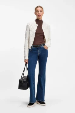 Slim-Fit Pullover mit Stehkragenausschnitt und Rippstruktur