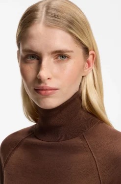 Slim-Fit Rollkragenpullover aus extrafeiner Merinowolle
