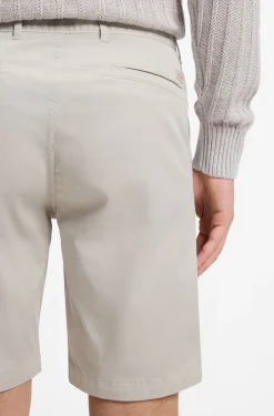 Slim-Fit Shorts aus elastischem Baumwoll-Twill