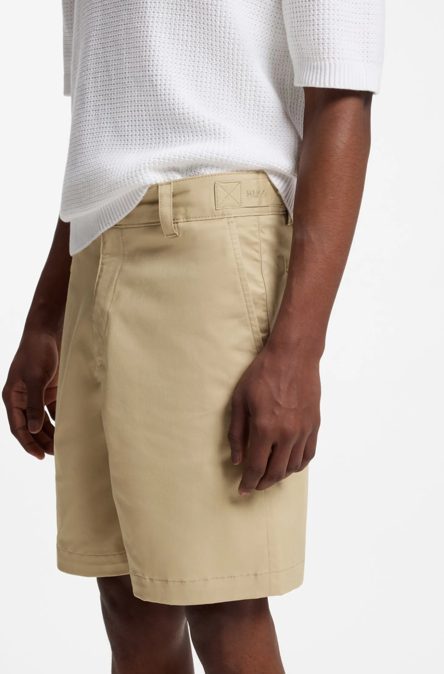 Slim-Fit Shorts aus merzerisierter Stretch-Baumwolle
