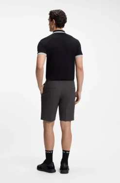 Slim-Fit Shorts aus wasserabweisendem Stretch-Gewebe