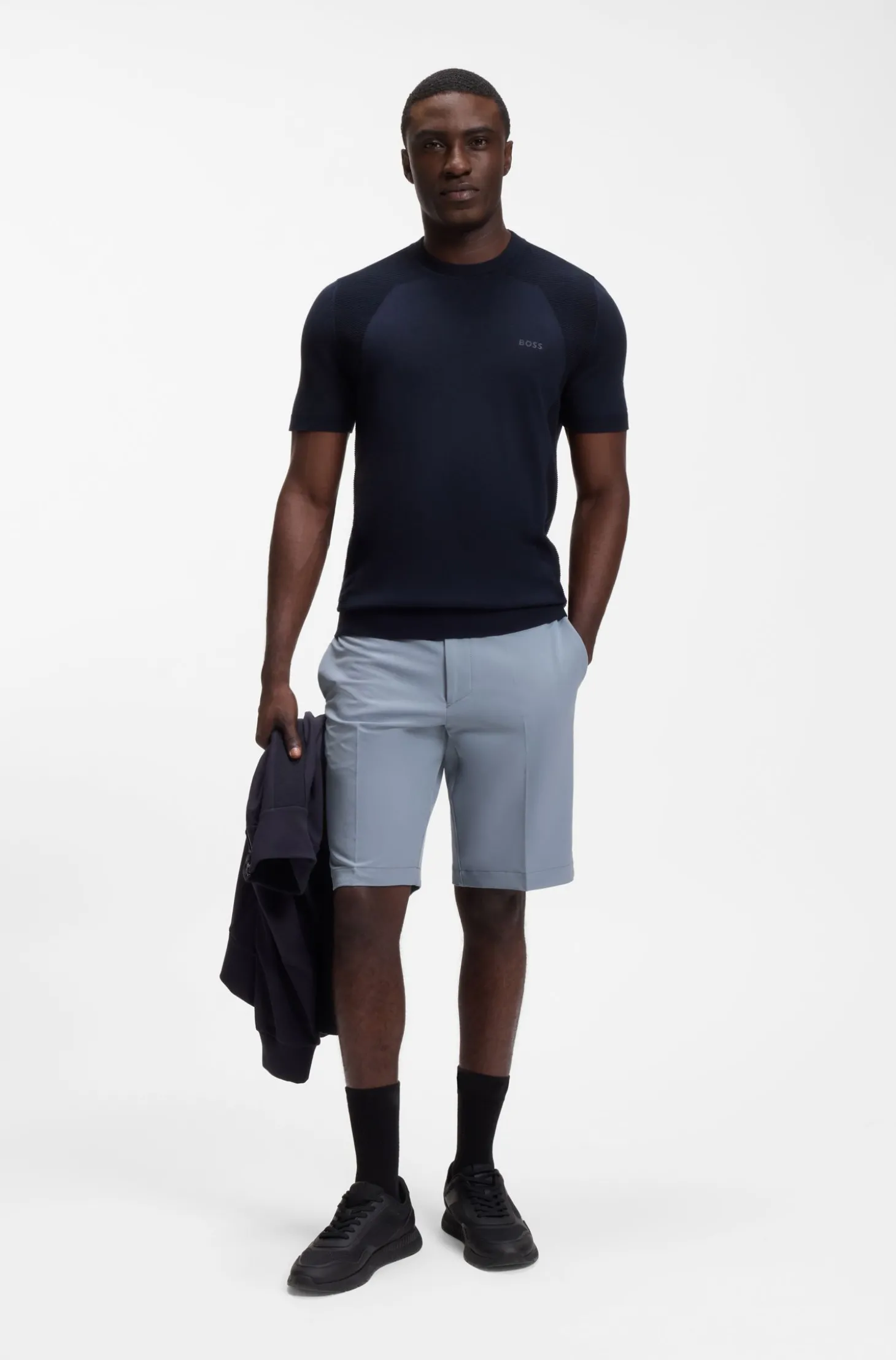 Slim-Fit Shorts aus wasserabweisendem Stretch-Gewebe