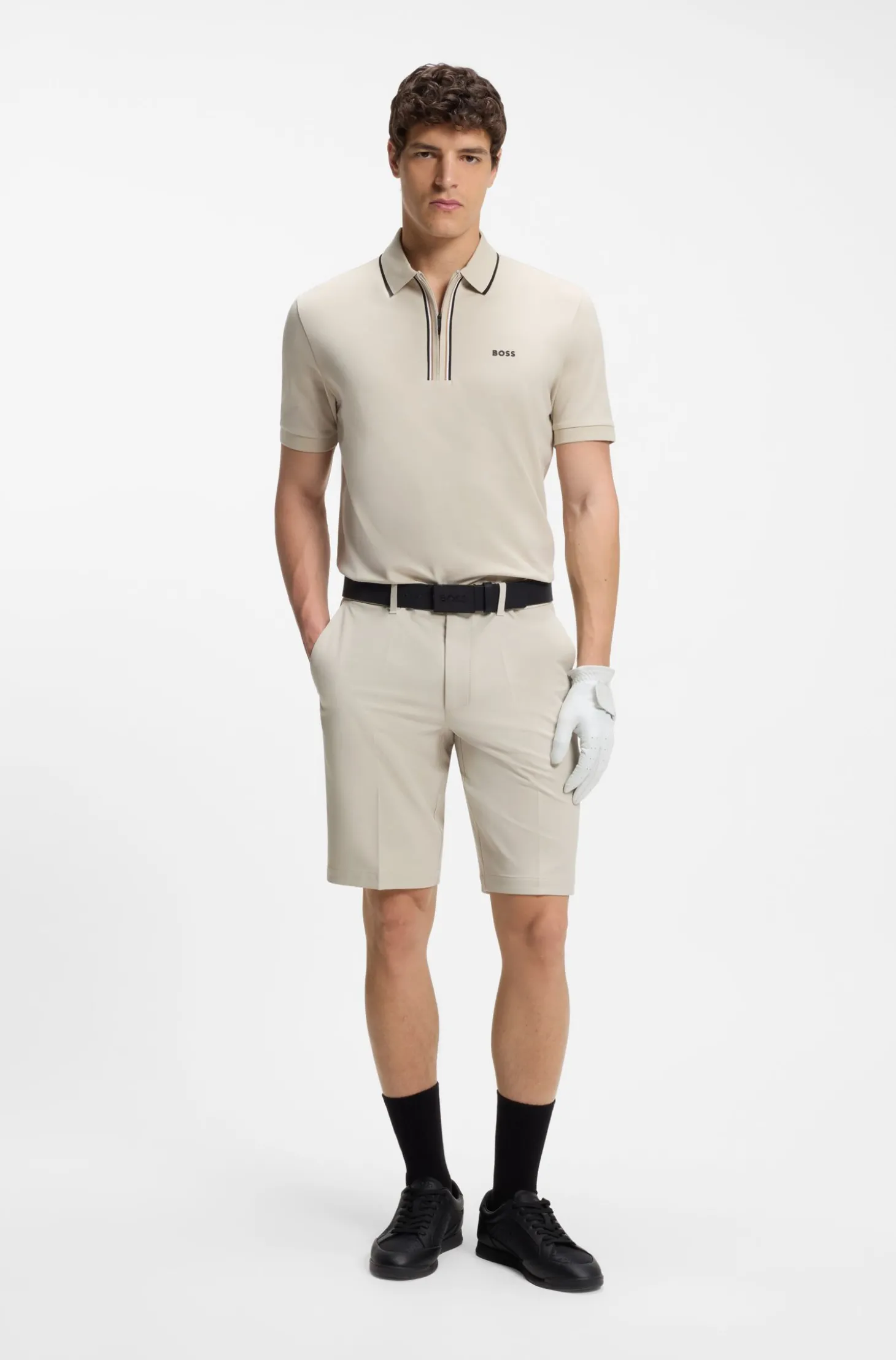 Slim-Fit Shorts aus wasserabweisendem Stretch-Gewebe
