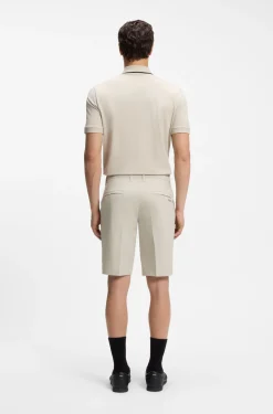 Slim-Fit Shorts aus wasserabweisendem Stretch-Gewebe