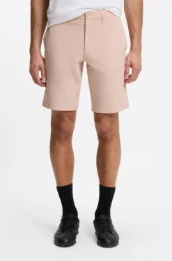 Slim-Fit Shorts aus wasserabweisendem Stretch-Gewebe