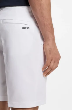 Slim-Fit Shorts aus wasserabweisendem Stretch-Gewebe