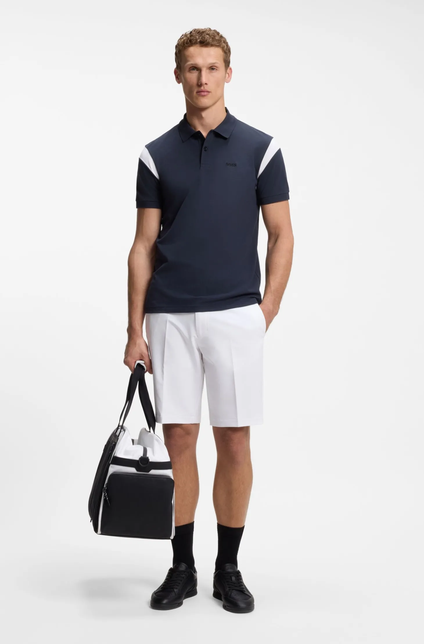 Slim-Fit Shorts aus wasserabweisendem Stretch-Gewebe