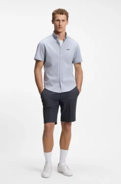 Slim-Fit Shorts aus wasserabweisendem Stretch-Gewebe